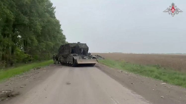 Под Сумами! Американская броня сдалась без боя: почти новая трофейная техника пополнила нашу армию