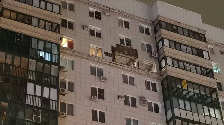 Подробности удара в Красногорске: у матери с сыном осколочные ранения, жители приходят в себя