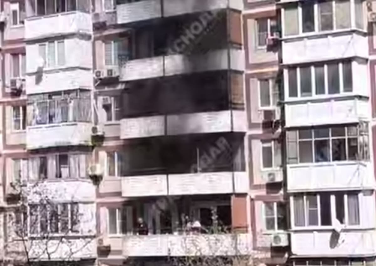 Пожар произошел в многоэтажке на улице 40-летия Победы в Краснодаре