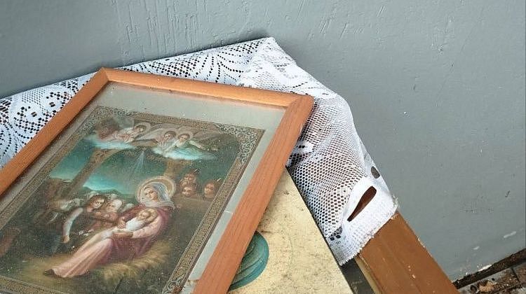 Позорище! ВСУшники привезли в Курские села своих жен: вывозили КАМАЗами, даже батареи