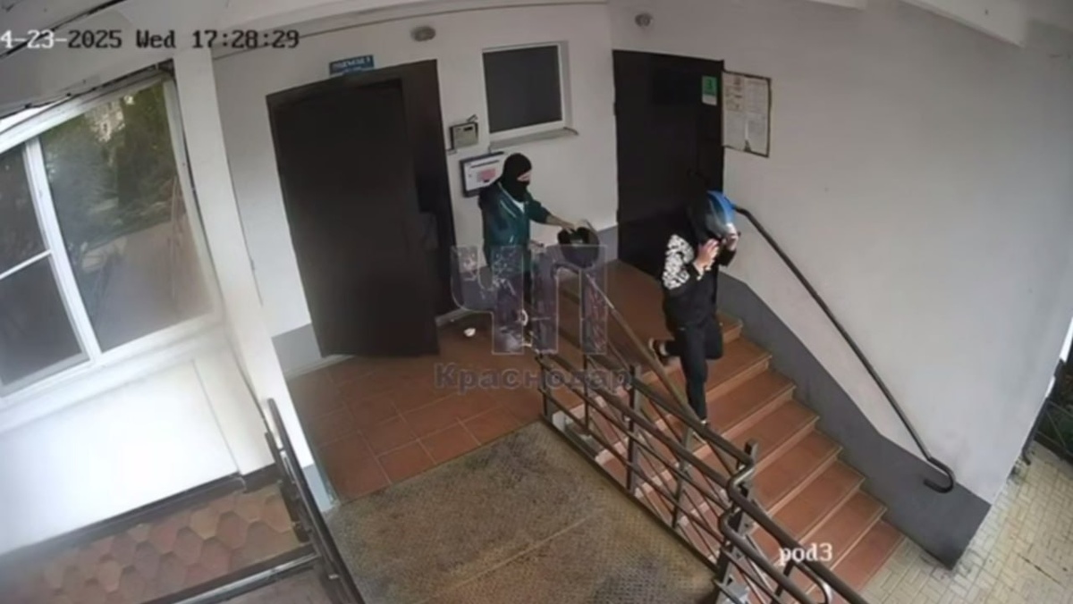 Полиция задержала двоих подростков, напавших с молотками на жителя Краснодара