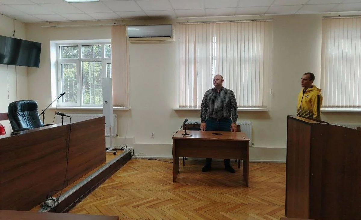 Потушившего Вечный огонь в Адыгее мужчину отправили под домашний арест до июня