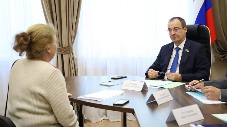 Председатель ЗСК Юрий Бурлачко провел личный прием граждан: болевые проблемы СНТ