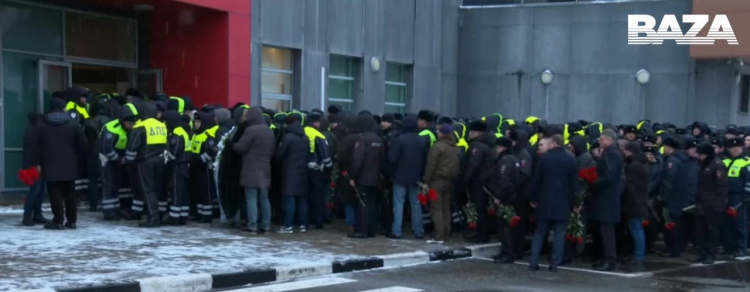 Прощание с погибшими при взрыве лейтенантами полиции проходит в Москве