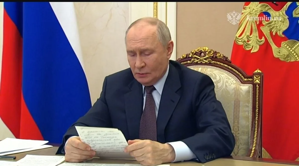 Путин поручил обеспечить работу необходимых сервисов при отключениях интернета