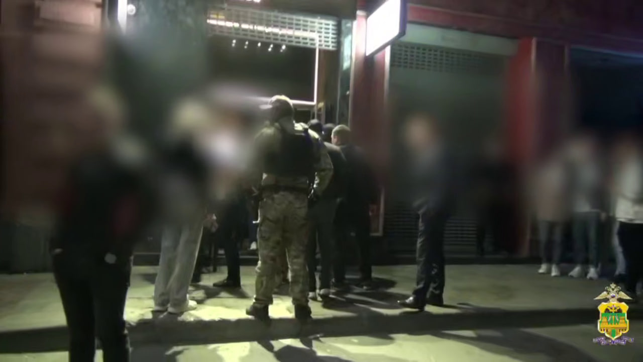 Рейд по ночным клубам Краснодара выявил незаконных мигрантов и подростков