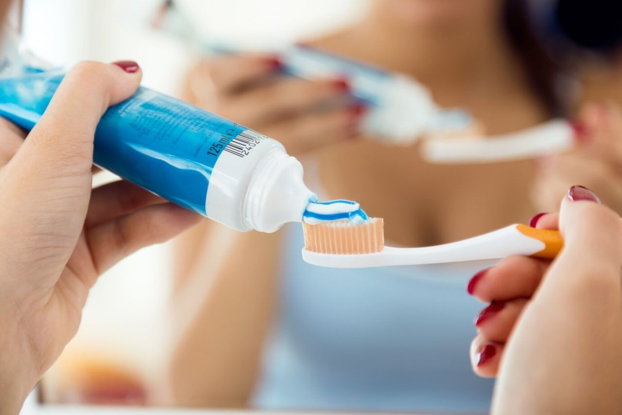 Роспотребнадзор проверяет безопасность популярной зубной пасты Colgate