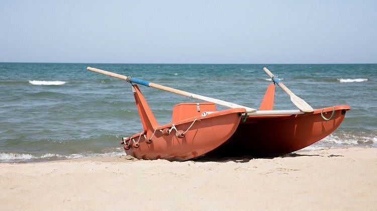 Рыбалка в Азовском море обернулась судимостью, пятью годами условно и штрафом в миллион: что натворили жители
