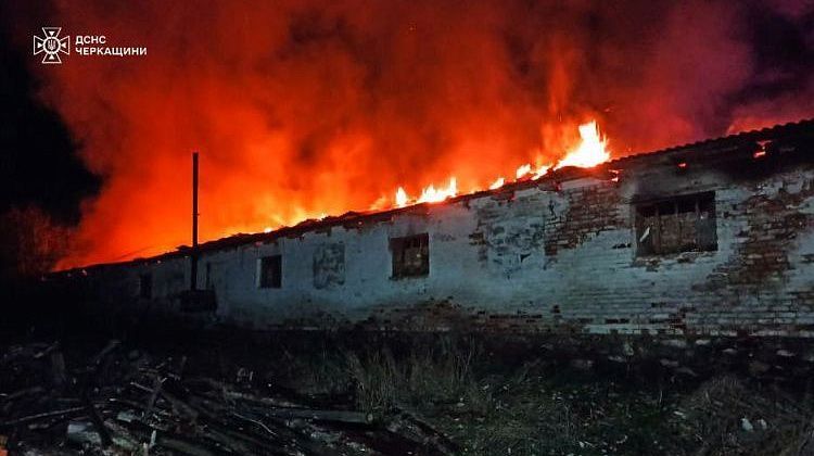 Самая мощная с начала СВО атака! На Украине пылают энергообъекты и склады: почти тысяча целей