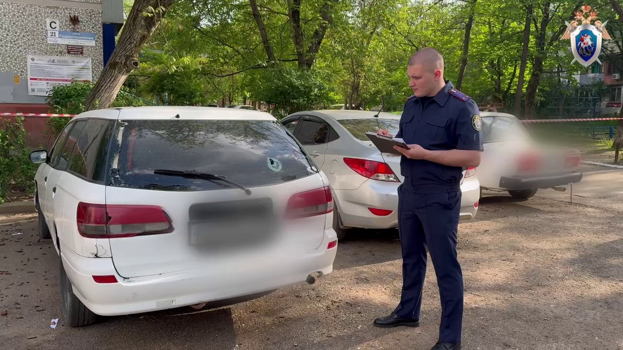 СК опубликовал видео с места стрельбы в микрорайоне Гидростроителей в Краснодаре