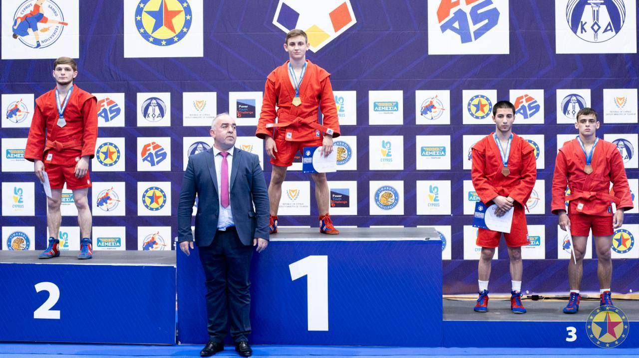 Спортсмены Кубани завоевали 7 медалей на чемпионатах Европы по самбо и дзюдо