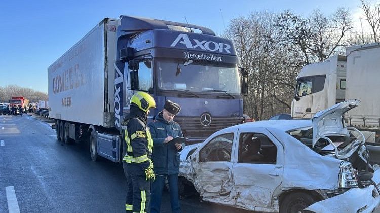 Страшнейшая массовая авария на М-4 «Дон»: тела погибших даже на встречке, движение перекрыто