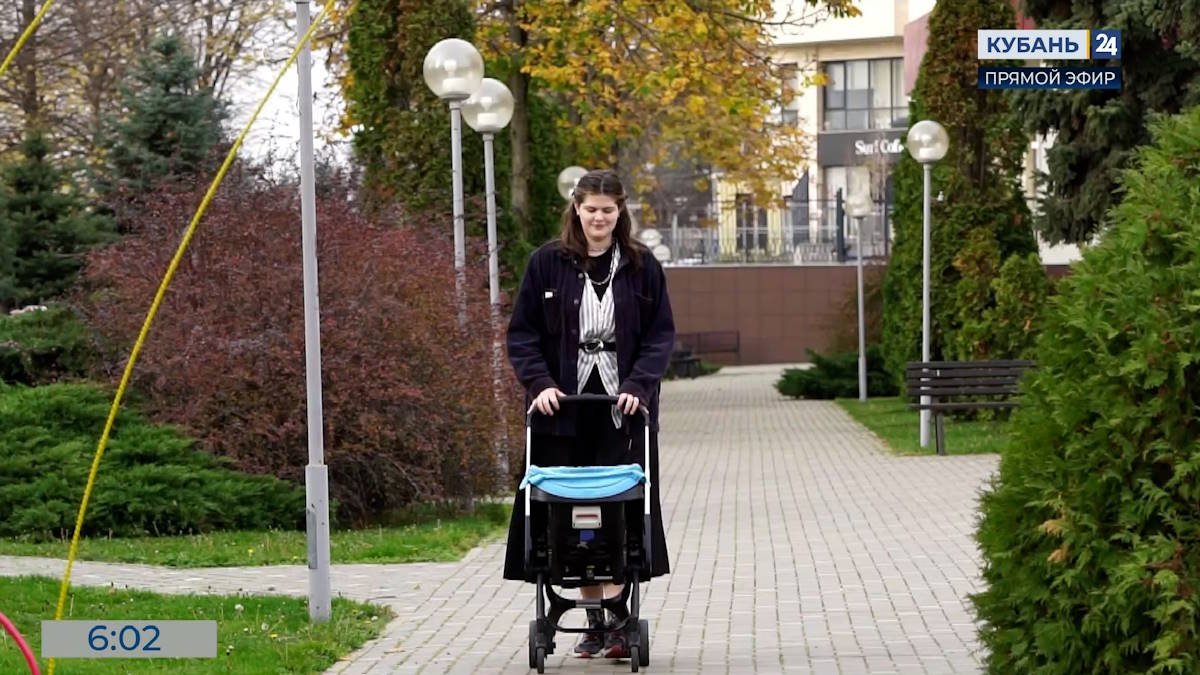 Студентки КГИК рассказали, как совмещают учебу и материнство