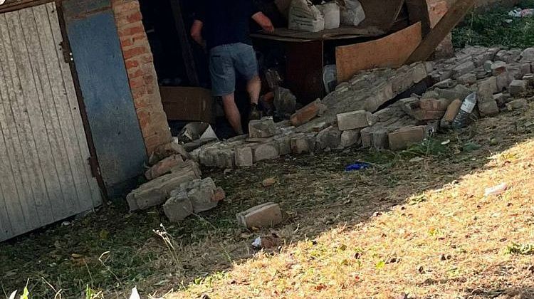 Трагедия в Краснодаре! Детей придавило кирпичной стеной: один в тяжелом состоянии