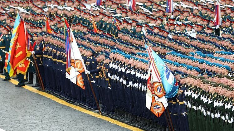 Фицо и премьер Сербии приедут в Москву на парад Победы! Китайский лидер тоже прибудет – на три дня