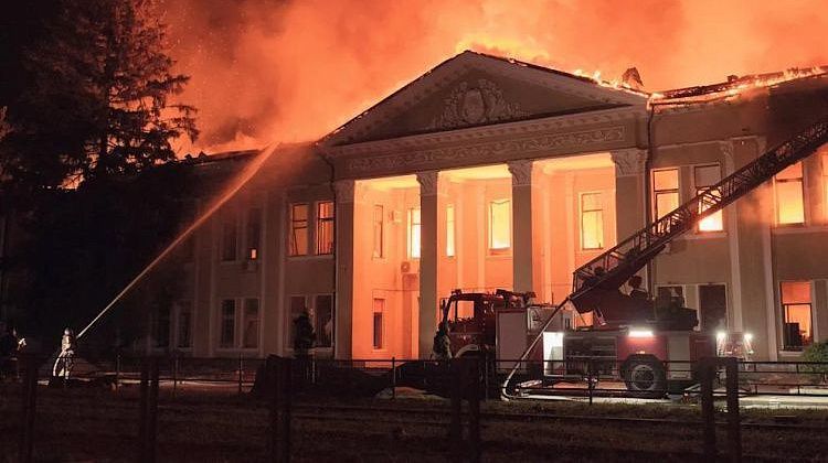 Харьков и Кривой Рог! Горят заводы, 17 и 30 взрывов подряд