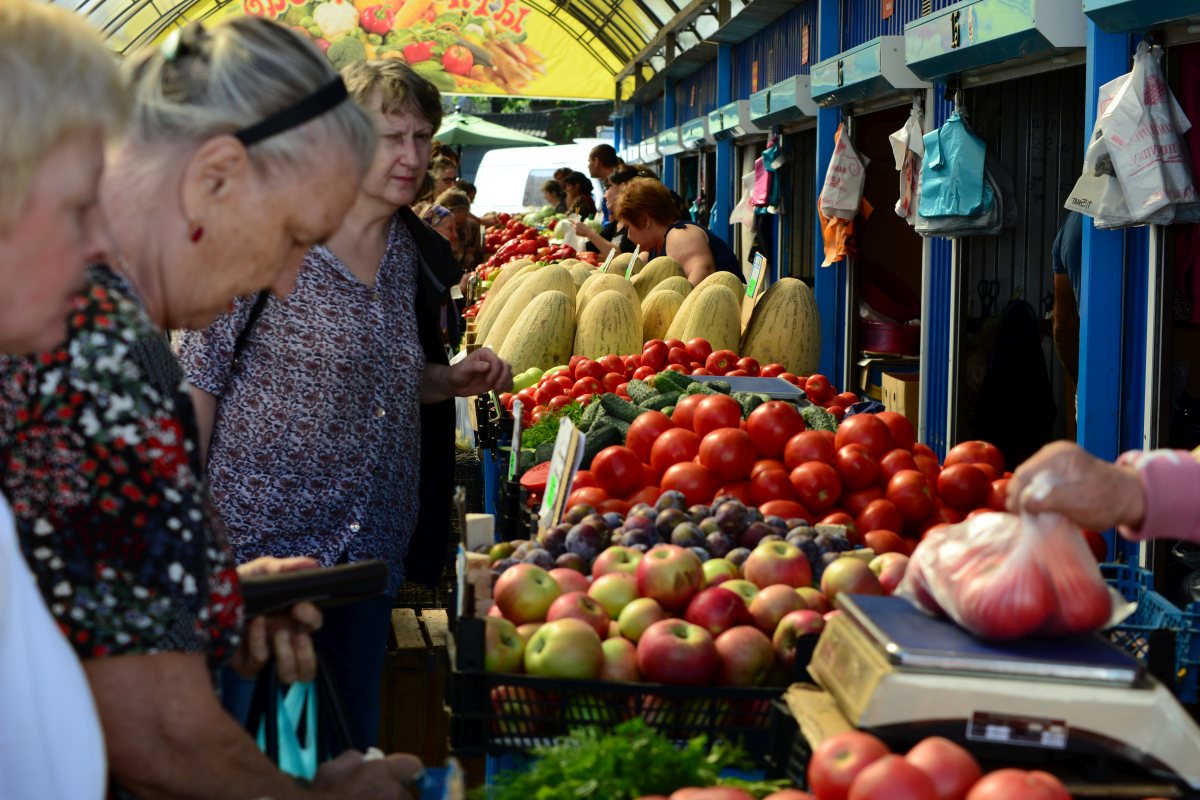 Цены на основные продукты питания снизились на Кубани с начала 2025 года