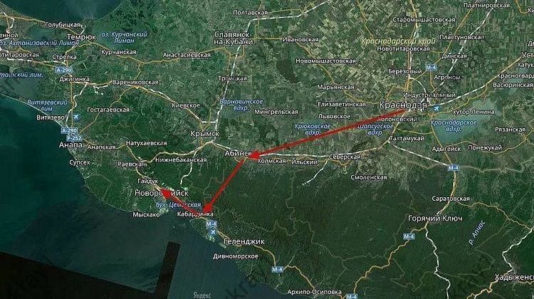 Четыре полосы к морю: власти пытаются решить проблему пробок между Краснодаром и побережьем