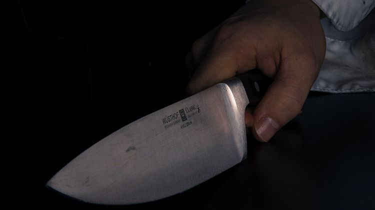 Чудом осталась жива! Жительница Анапы с ножевым ранением дает показания