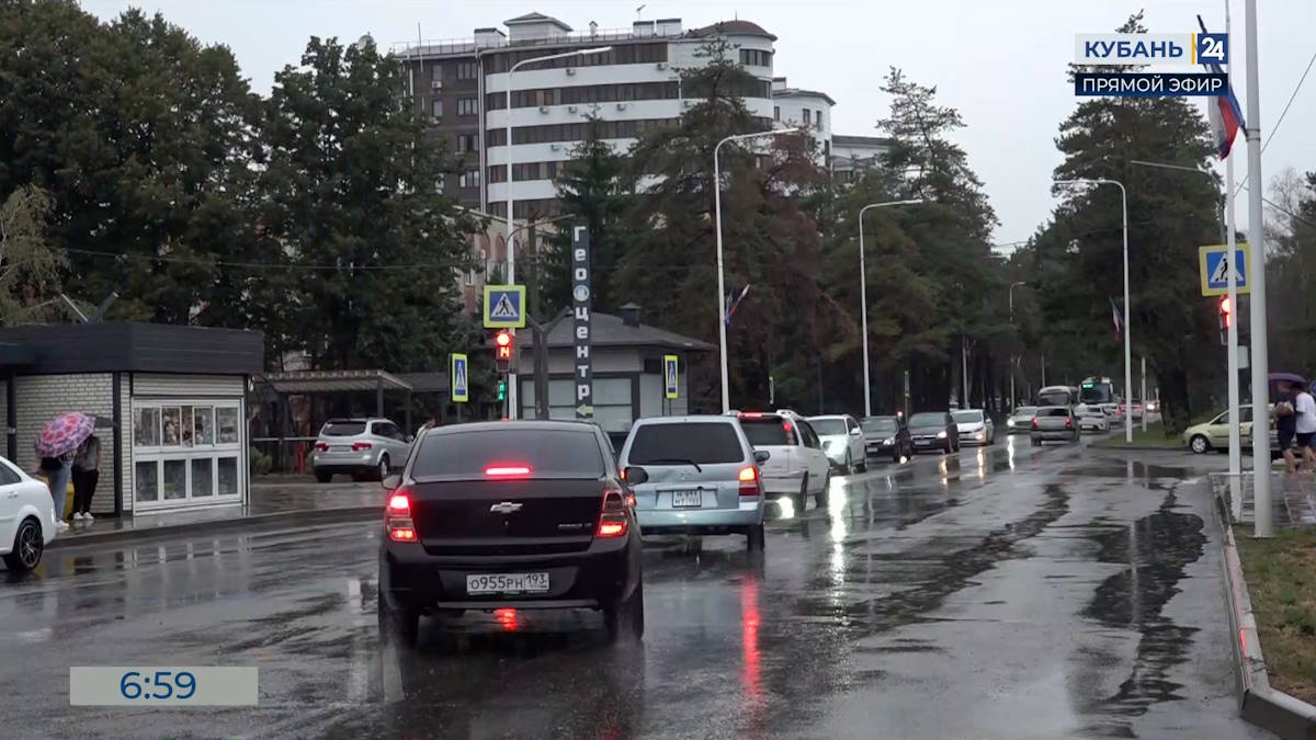 Штормовое предупреждение объявлено в Краснодарском крае