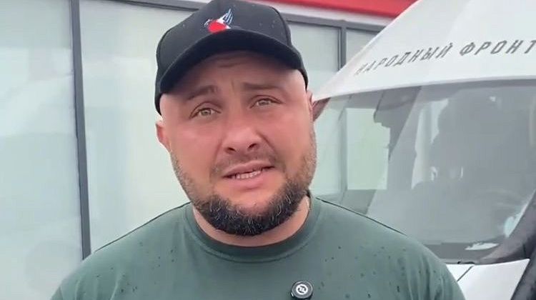 Штраф за добрые дела: ГИБДД остановило волонтеров с УАЗом для СВО