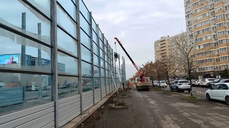 Шумозащитные сооружения на Западном обходе