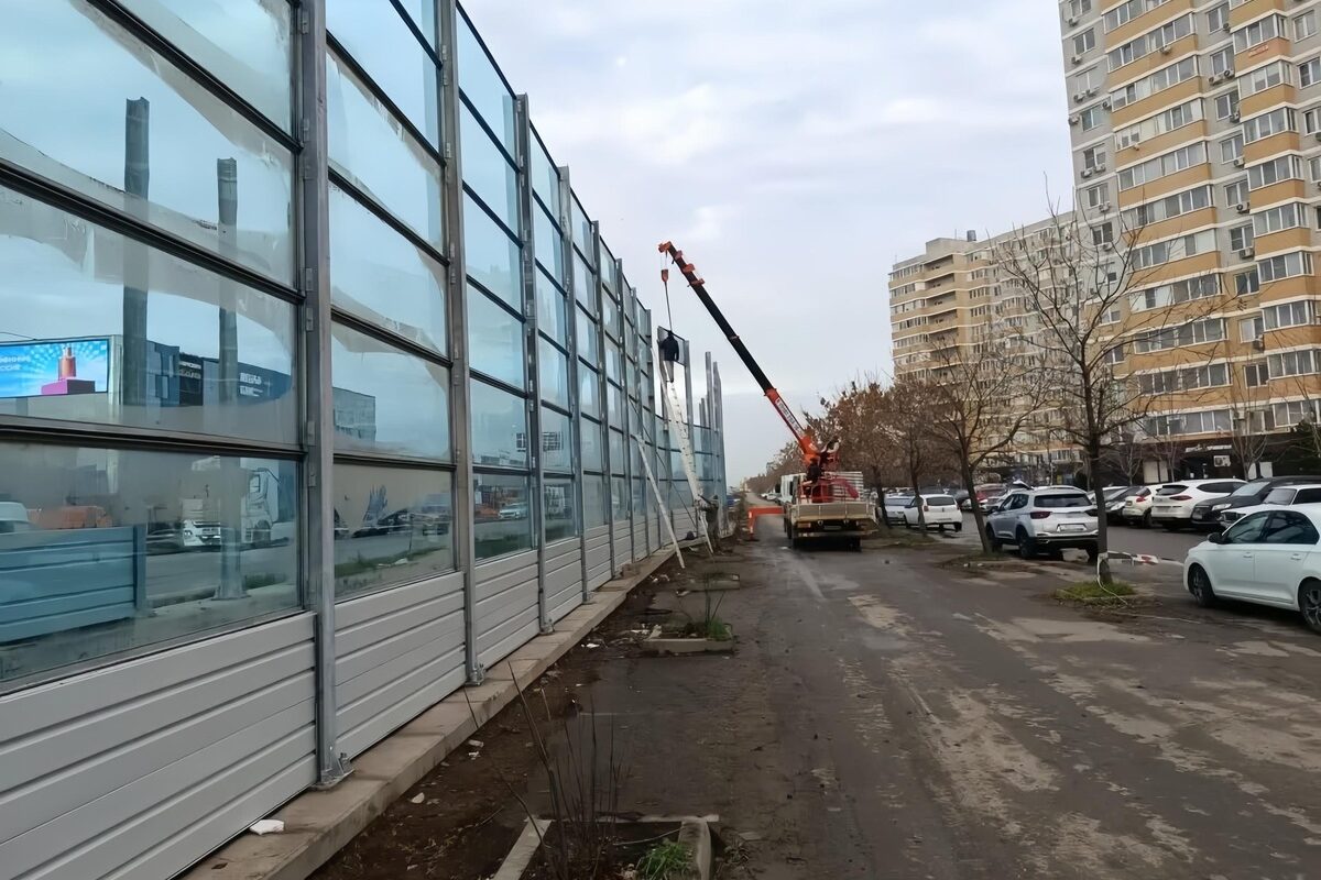 Шумозащитные экраны устанавливают вдоль дорог на Западном обходе Краснодара