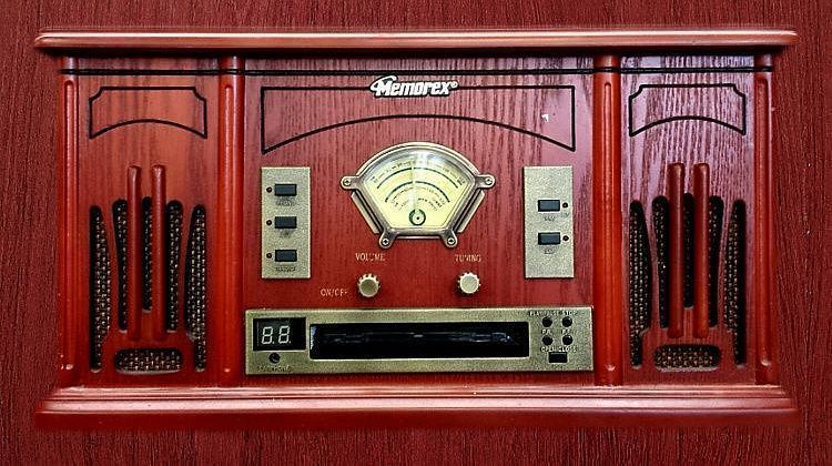 Эфир радиостанции Судного дня взломан: матерные песни про ядерный удар