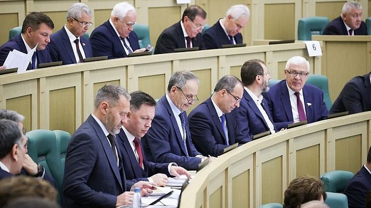 Юрий Бурлачко принял участие в слушаниях проекта федерального бюджета в Совфеде РФ
