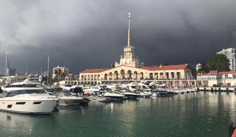 В Сочи и на курортах Кубани 24 сентября погода возьмёт курс на дожди, ливни с грозами и тепло до +23°С