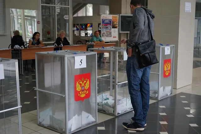 Явка на выборах в Госдуму по России во второй день выборов превысила 44%