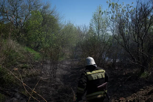 В Новороссийске после ночной атаки тушат три пожара