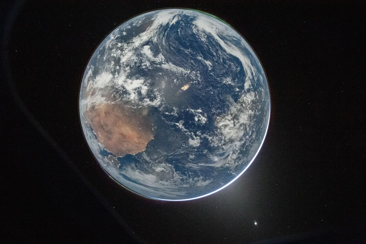 NASA опубликовало первое за полвека полноценное фото Земли из космоса