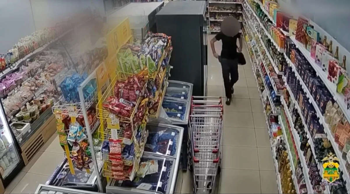 Восемь пачек кофе и шампиньоны пронес рецидивист мимо кассы в Сочи