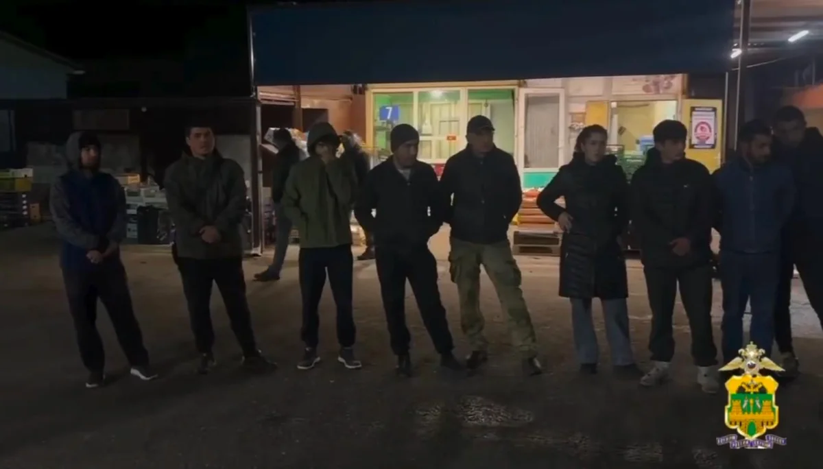 На овощебазе в Новороссийске поймали 21 мигранта-нарушителя
