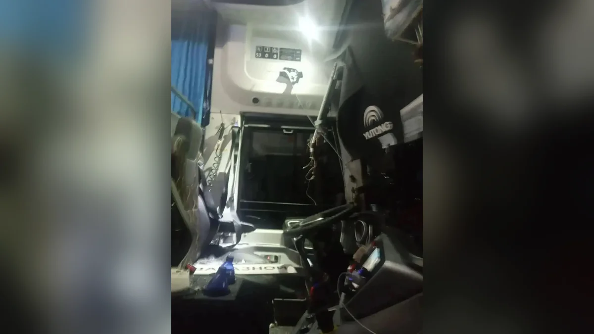 БПЛА ударил по автобусу с пассажирами в Запорожской области, есть погибший