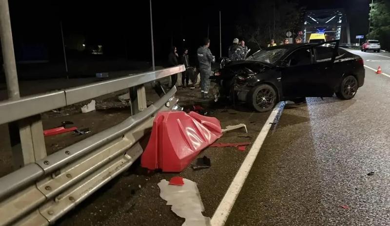 Мужчина погиб в ДТП на старой дороге в Красную Поляну в Сочи