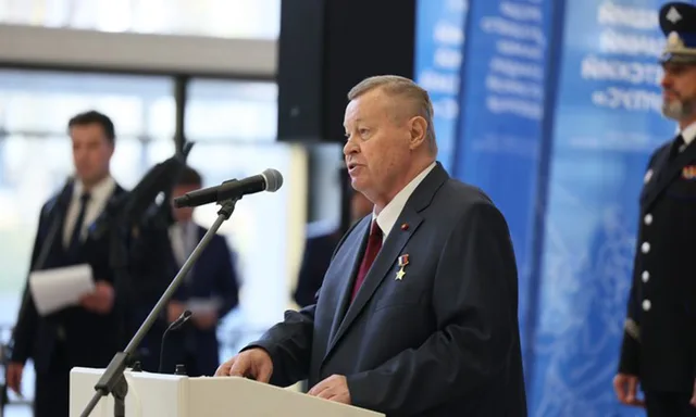Устинов поздравил Кропоткинский кадетский корпус с победой в смотре-конкурсе
