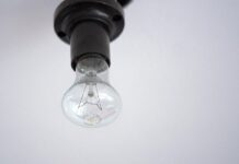 В Краснодаре более 20 улиц остались без света из-за аварии на сетях